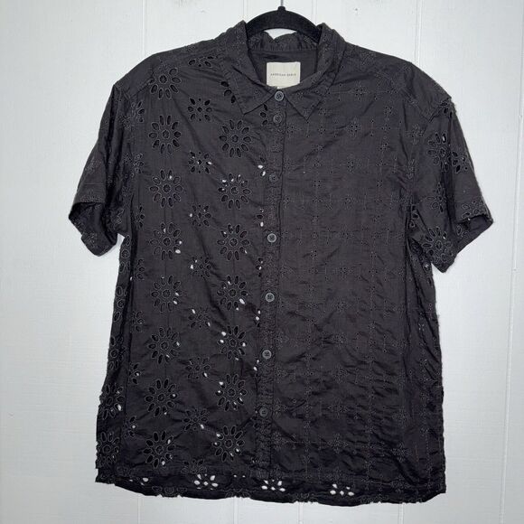 American Eagle Outfitters Tops - American Eagle Women’s Eyelet Floral Top Short Sleeve Gray Size Small